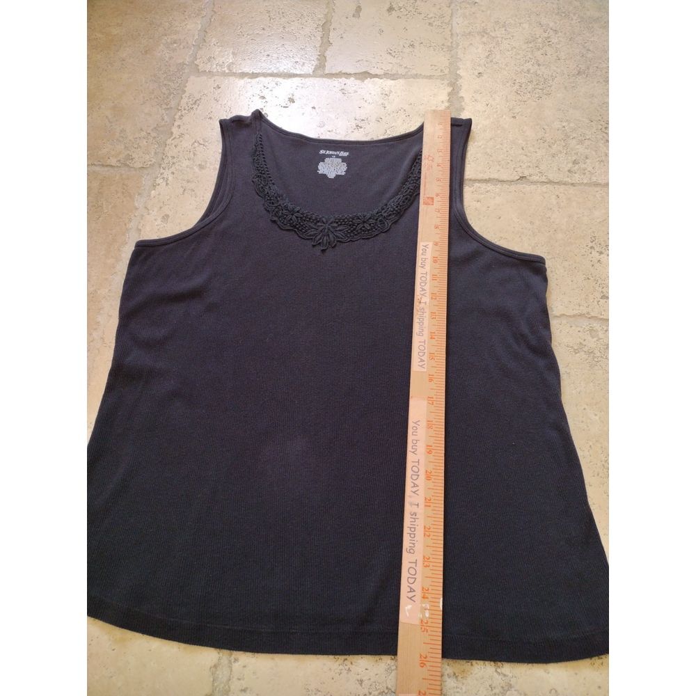 St John's Bay Tank Womens 1X Black‎ Crochet Trim On V Neck  Sleeveless Ribbed - Picture 4 of 8